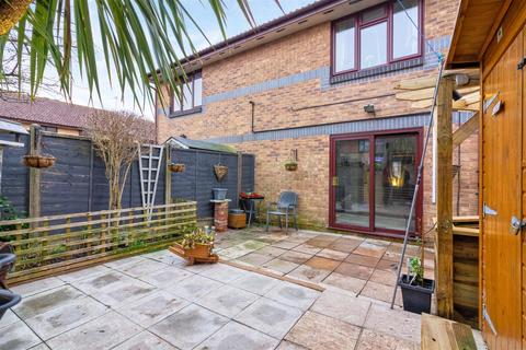 28 Highclere Way, Worthing, BN13 3RF