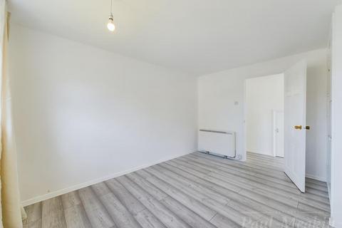 11 Betchworth Way, New Addington, Croydon, CR0 0TT