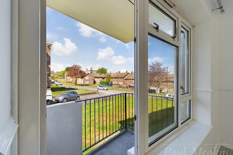 11 Betchworth Way, New Addington, Croydon, CR0 0TT