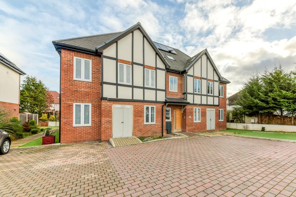 The Glade, Croydon, CR0 2 bed flat for sale £385,000