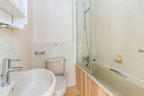 2 bedroom flat to rent, N7