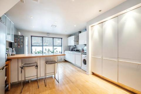 11a Blenheim Road, Leytonstone, London, E15 1UF