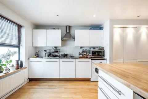 11a Blenheim Road, Leytonstone, London, E15 1UF