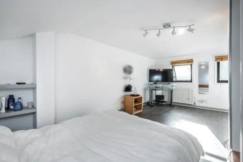 11a Blenheim Road, Leytonstone, London, E15 1UF