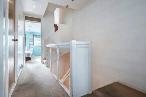 11a Blenheim Road, Leytonstone, London, E15 1UF