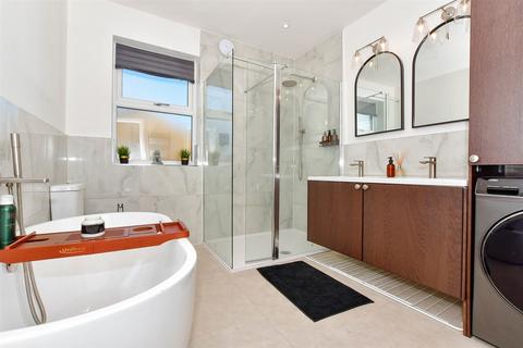 21 Edison Road, Welling, DA16 3NF