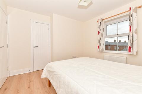 6 Richmond Way, Whitfield, Dover, CT16 3FN