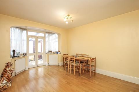 3 bedroom house for sale, Lyndhurst Avenue, North Finchley, N12