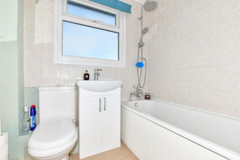 254 Anzio Crescent, Burgoyne Heights, Dover, CT15 5LZ