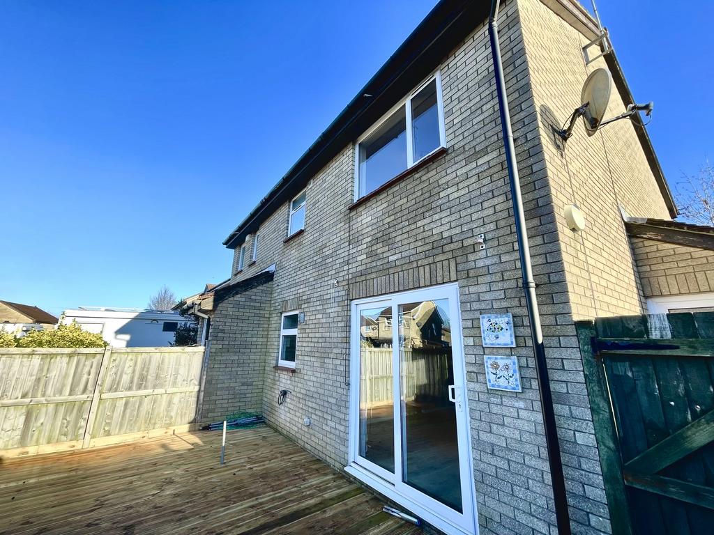 Oak Close, Undy, Magor NP26 1 bed terraced house to rent £810 pcm (£