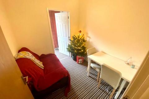undefined, 24 Broomspring Close, Broomhall