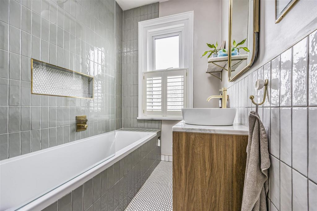 252 Laburnum Grove, Copnor-Portico Marketing-Sarah O