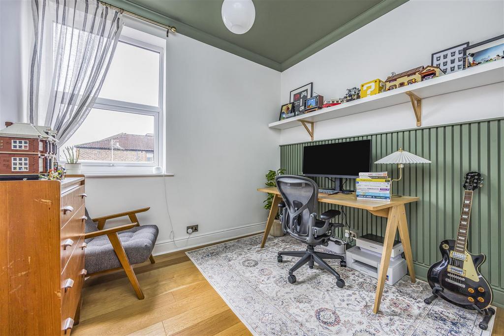 252 Laburnum Grove, Copnor-Portico Marketing-Sarah O