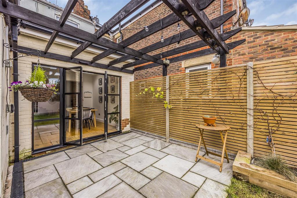252 Laburnum Grove, Copnor-Portico Marketing-Sarah O