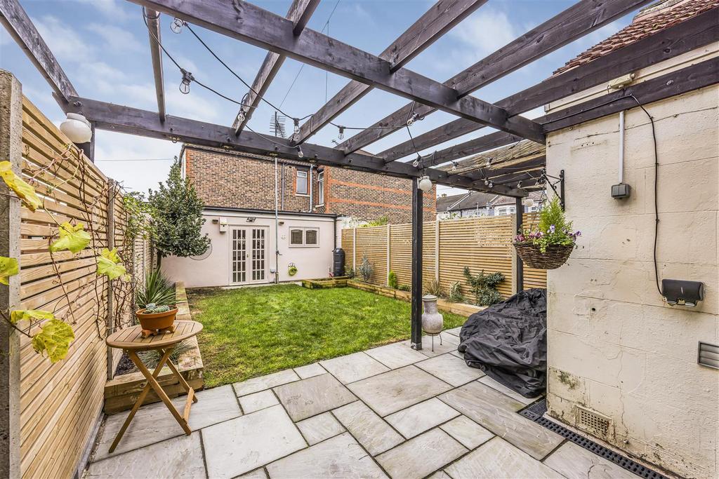 252 Laburnum Grove, Copnor-Portico Marketing-Sarah O