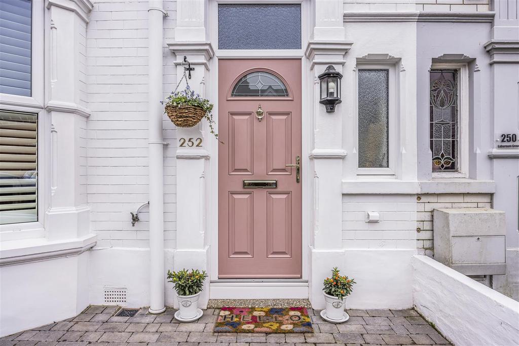 252 Laburnum Grove, Copnor-Portico Marketing-Sarah O