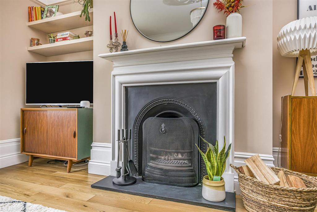 252 Laburnum Grove, Copnor-Portico Marketing-Sarah O