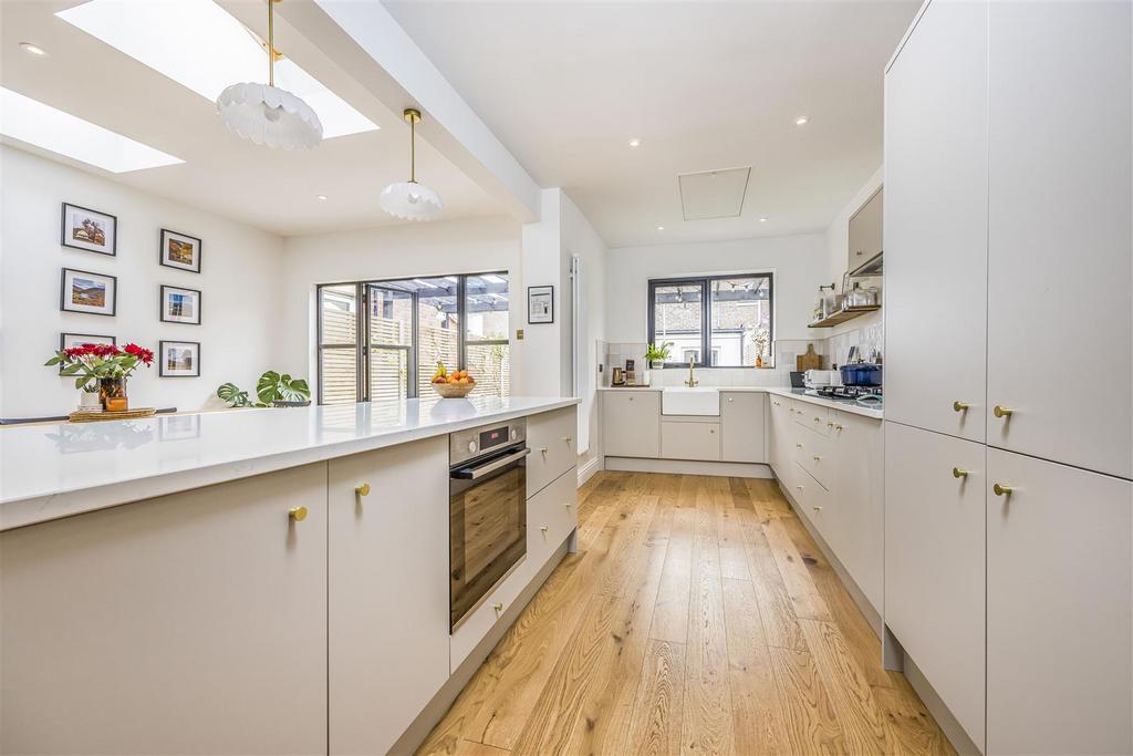 252 Laburnum Grove, Copnor-Portico Marketing-Sarah O