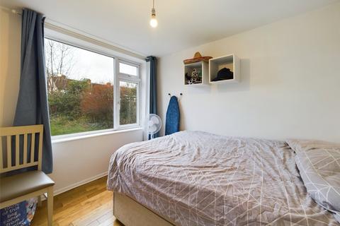 undefined, Grimwade Close, Cheltenham, Gloucestershire, GL51