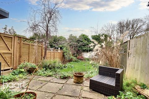 5 Clare Road, London, E11 1JU