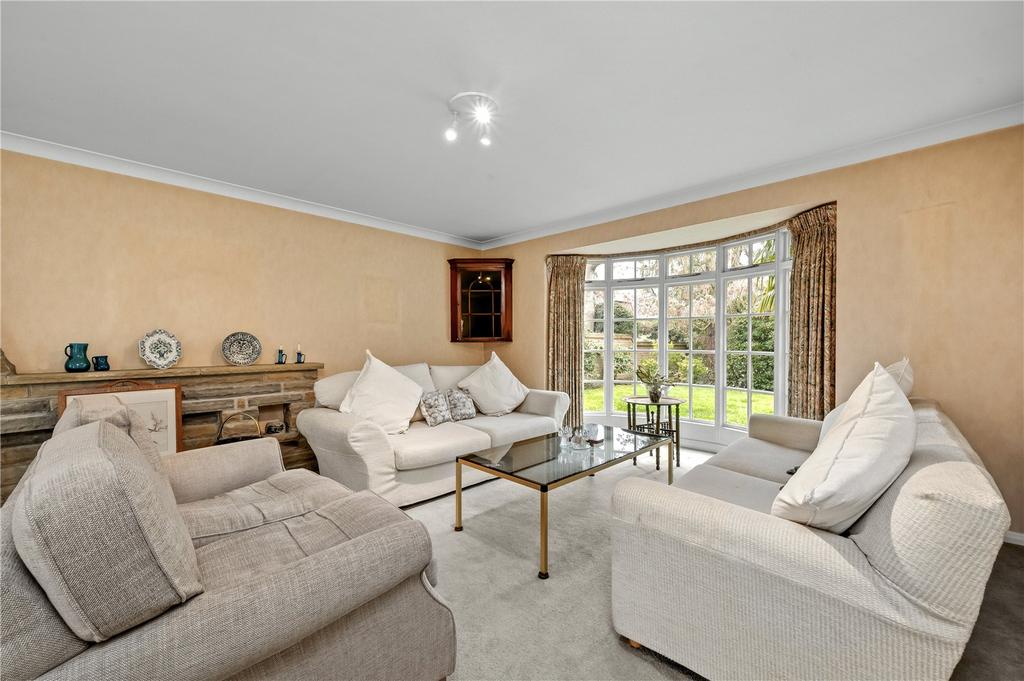 Clive Road, Esher, Surrey, KT10 4 bed detached house for sale £1,750,000
