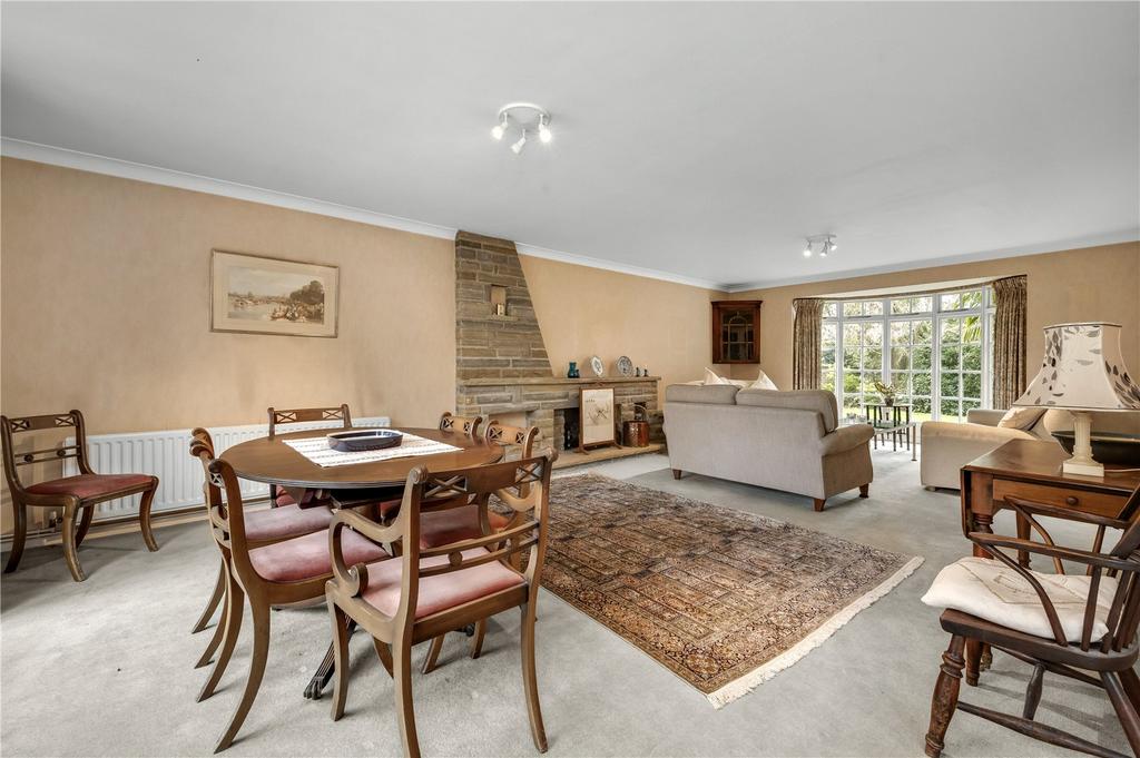 Clive Road, Esher, Surrey, KT10 4 bed detached house for sale £1,750,000