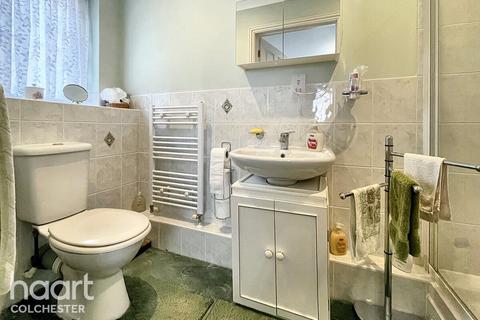 21 Clacton Road, Elmstead, Colchester, CO7 7DA