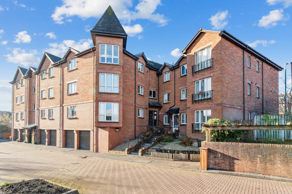 Netherlee Court, Netherlee, East Renfrewshire, G44 3SE 3 bed apartment