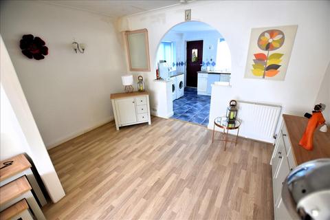 2 bedroom end of terrace house for sale, Granville Avenue, Feltham, Middlesex, TW13