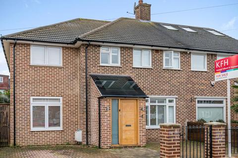 225 Orchard Way, Beckenham, BR3 3EL