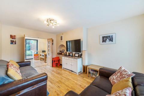 225 Orchard Way, Beckenham, BR3 3EL