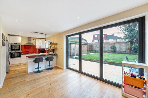 225 Orchard Way, Beckenham, BR3 3EL