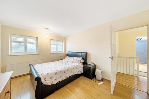 225 Orchard Way, Beckenham, BR3 3EL