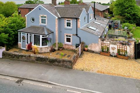 4 bedroom detached house for sale, Warrington Road, Rainhill, L35