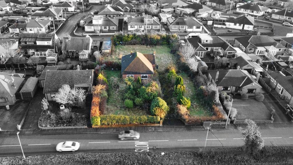 Soughers Lane, AshtonInMakerfield, WN4 3 bed property with land for
