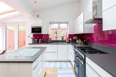 4 bedroom terraced house for sale, Replingham Road, Southfields, London, SW18