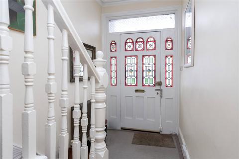 78 Replingham Road, London, SW18 5LW