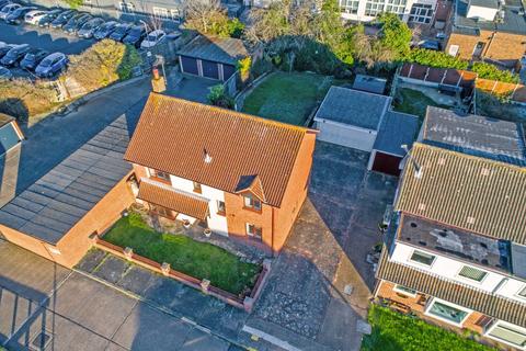 5 Broadlands, Thundersley, Benfleet, SS7 3BD