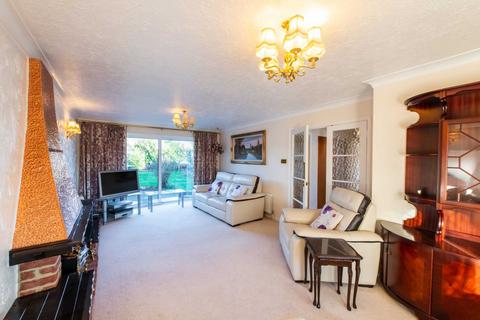 5 Broadlands, Thundersley, Benfleet, SS7 3BD