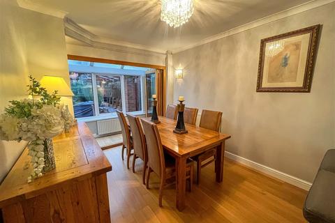 375 Brook Lane, Kings Heath, Birmingham, B13 0DJ