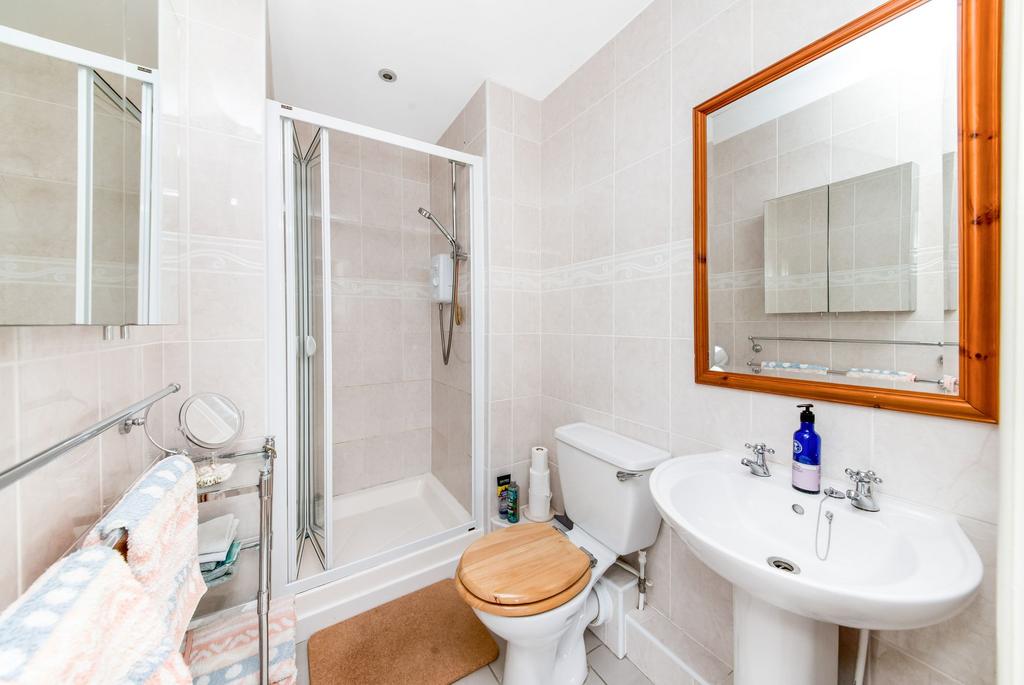 En suite shower room