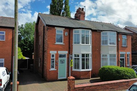 3 bedroom semi-detached house for sale, Moorfield Road, Dentons Green, WA10