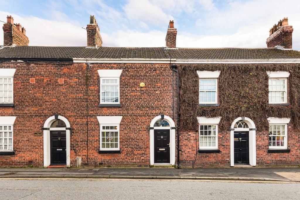 Widnes, Widnes WA8 3 bed terraced house for sale £200,000