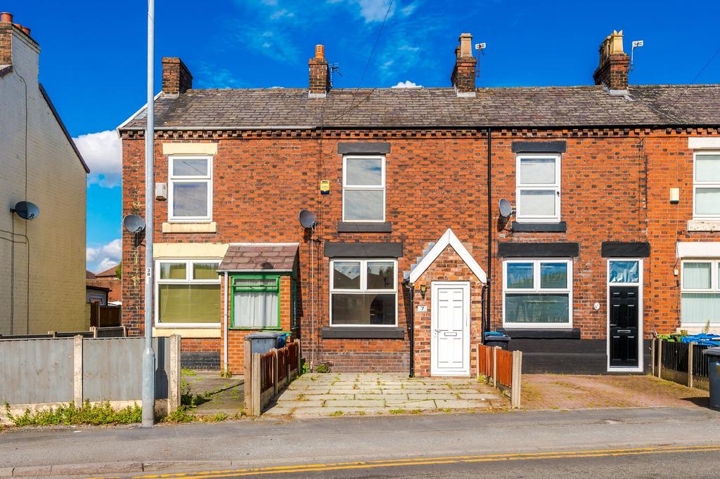Widnes, Widnes WA8 2 bed terraced house for sale £125,000