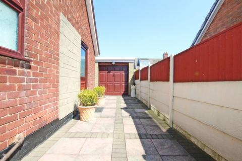 2 bedroom semi-detached house for sale, Chestnut Grove, St. Helens, WA11