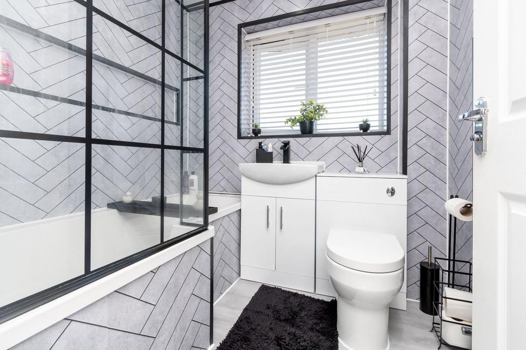 Bedrooms &amp; Bathroom