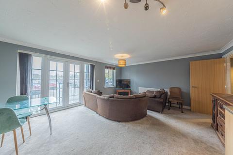 2 bedroom apartment for sale, Elphins Drive, Boteler Court Elphins Drive, WA4