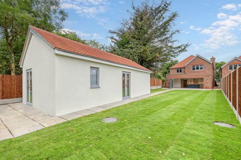 5 bedroom detached house for sale, Oakwood Terrace, Writtle