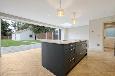 5 bedroom detached house for sale, Oakwood Terrace, Writtle