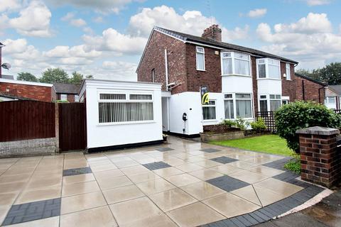 4 bedroom semi-detached house for sale, Coniston Grove, St. Helens, WA11